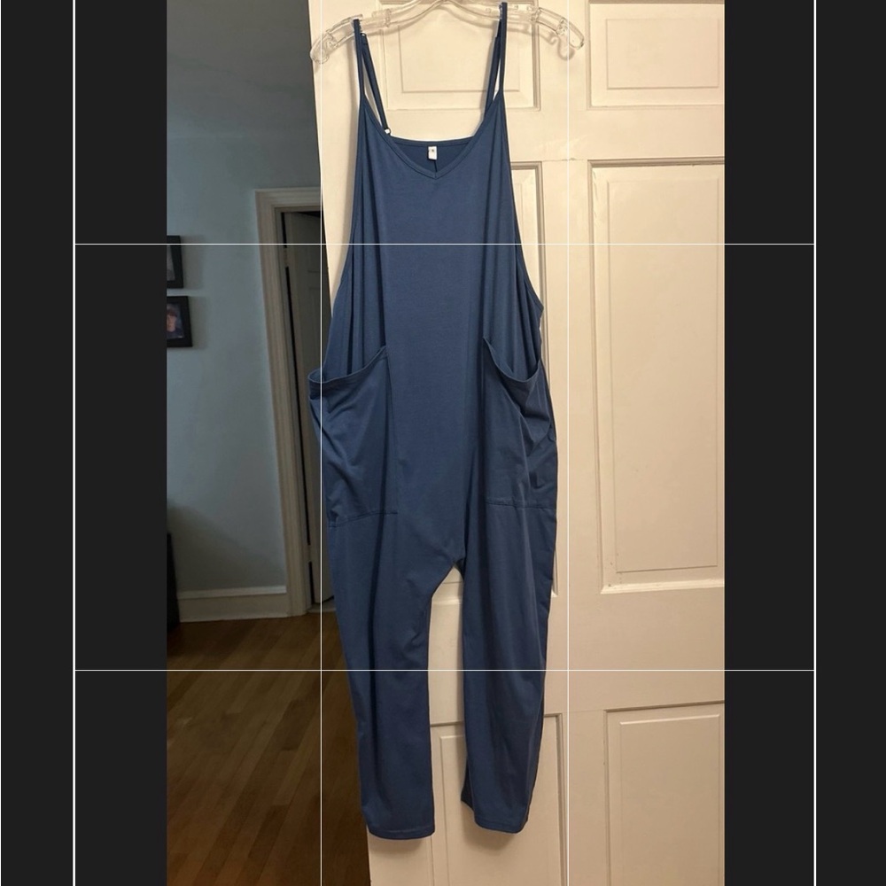 Jumpsuit - Picture 4 of 4